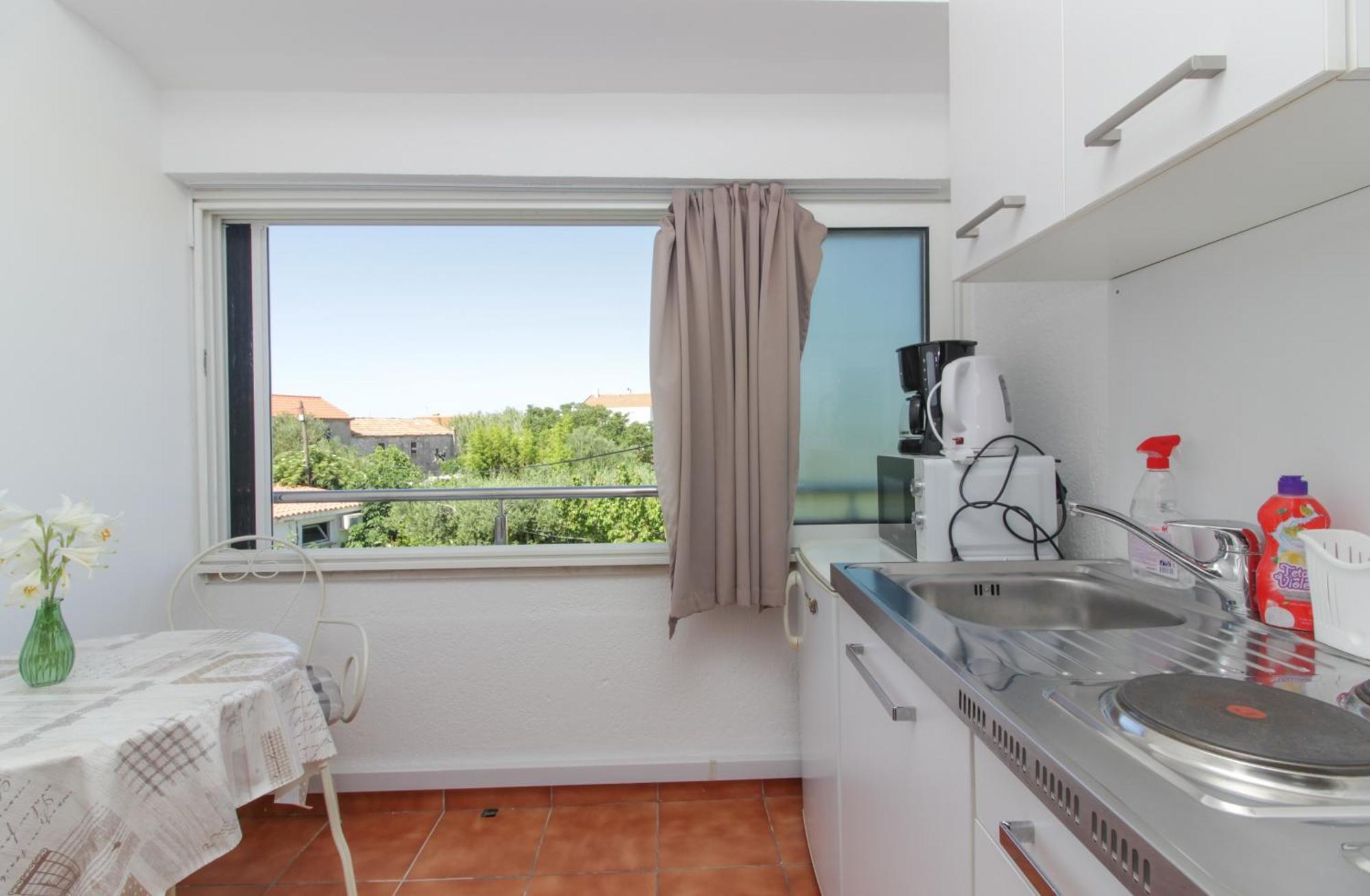 Apartments And Rooms With Parking Space Nin, Zadar - 5805 Номер фото