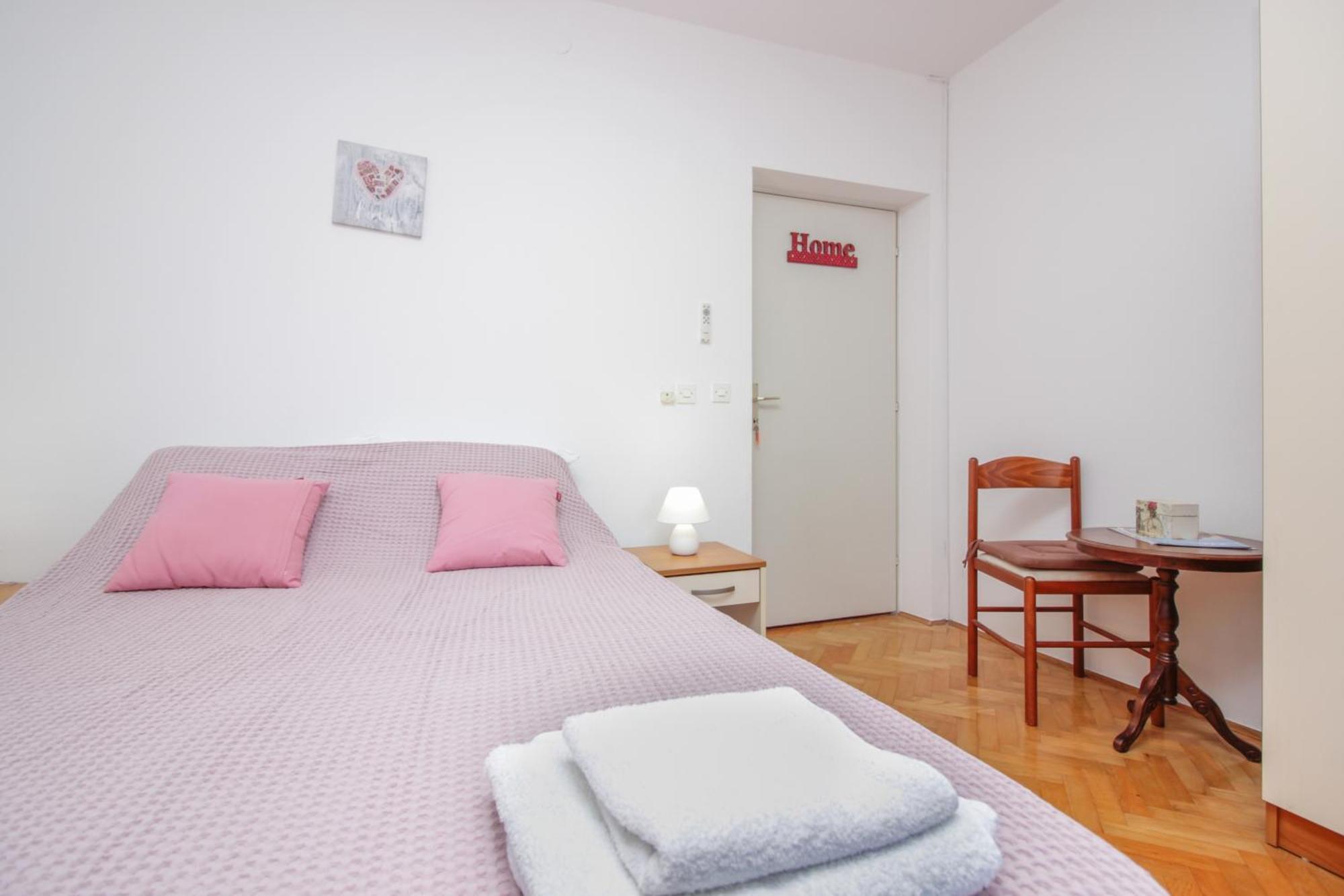 Apartments And Rooms With Parking Space Nin, Zadar - 5805 Номер фото